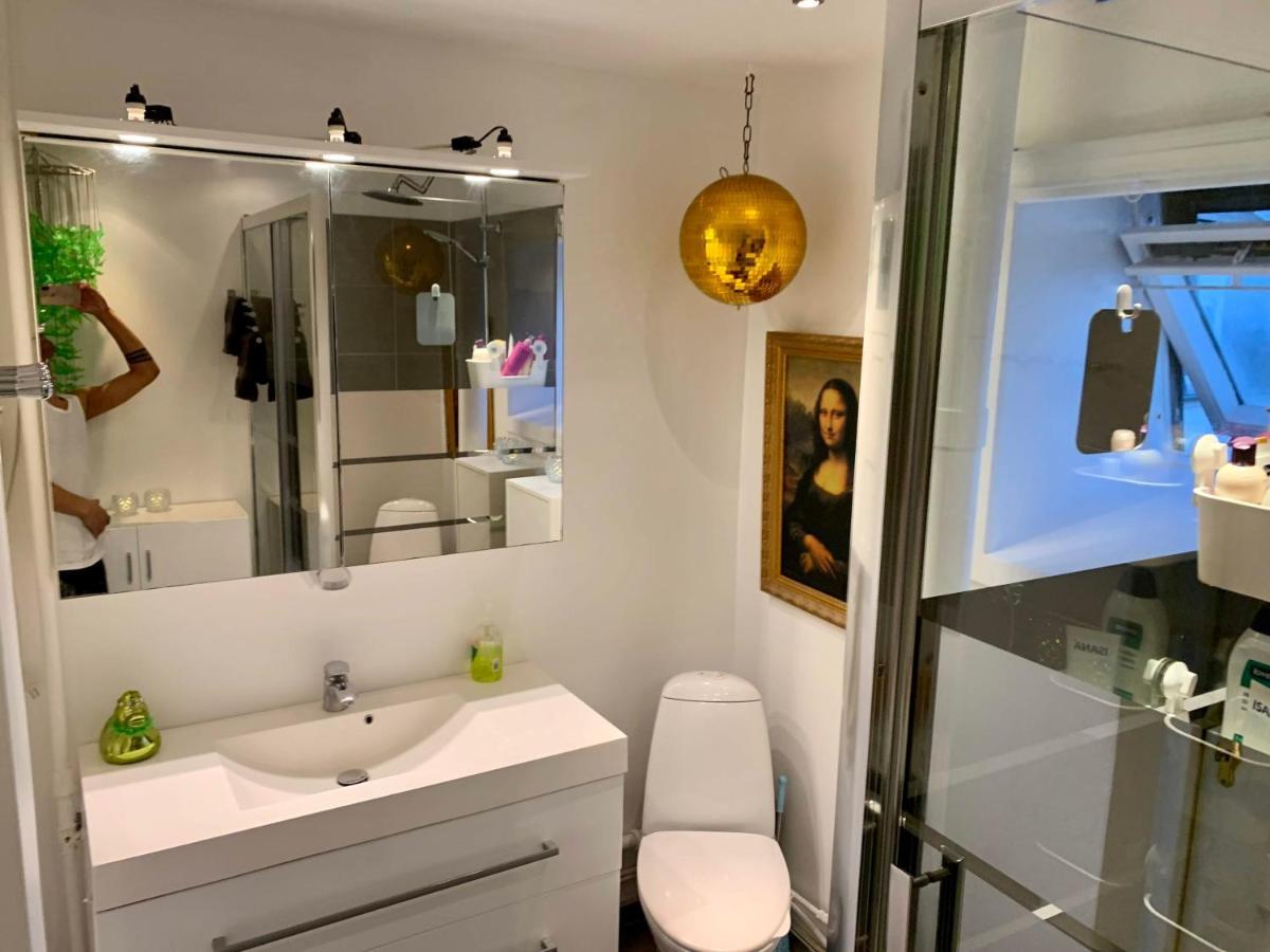 Four Individual Beautiful Spacious Rooms In Stylish Apartment Kopenhagen Bagian luar foto