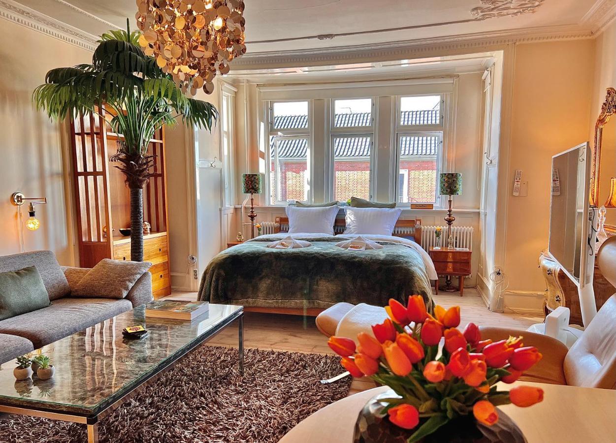 Four Individual Beautiful Spacious Rooms In Stylish Apartment Kopenhagen Bagian luar foto