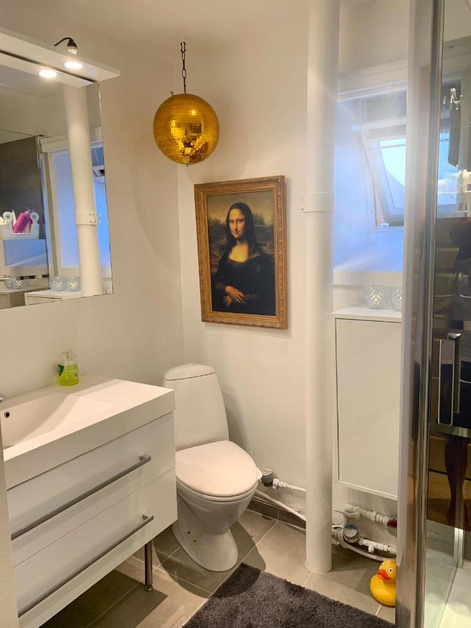 Four Individual Beautiful Spacious Rooms In Stylish Apartment Kopenhagen Bagian luar foto