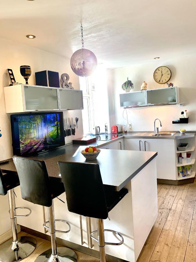 Four Individual Beautiful Spacious Rooms In Stylish Apartment Kopenhagen Bagian luar foto